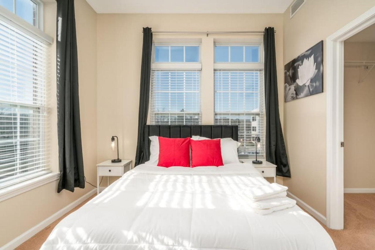 Private Bed Downtown Indy - Shared Apartment Indianapolis Bagian luar foto
