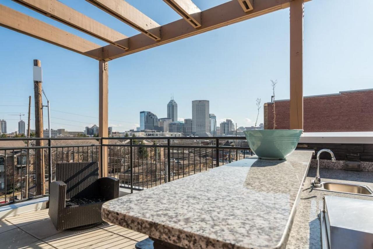 Private Bed Downtown Indy - Shared Apartment Indianapolis Bagian luar foto